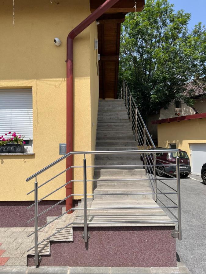 Rooms & Apartment Perak Kutjevo Экстерьер фото